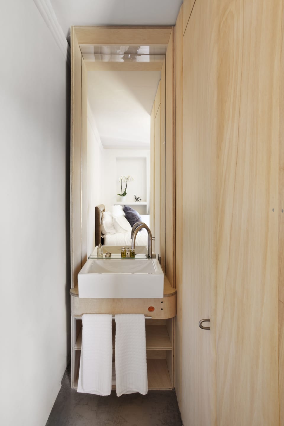 In-room safe, desk, free WiFi, bed sheets