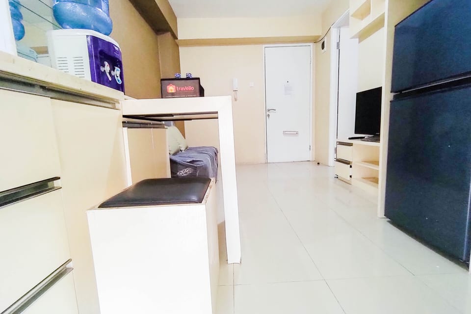 Room | Living area | TV