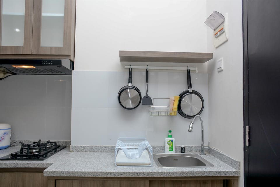 Room | Private kitchen | Fridge, stovetop, electric kettle, cookware/dishes/utensils