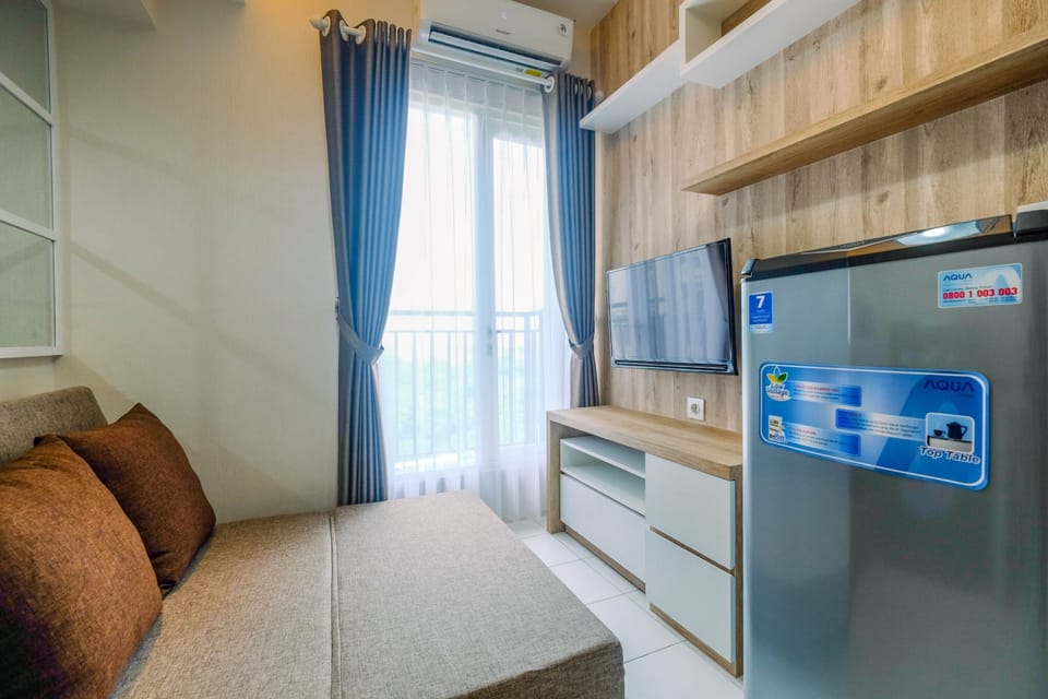 Room | Living room | TV