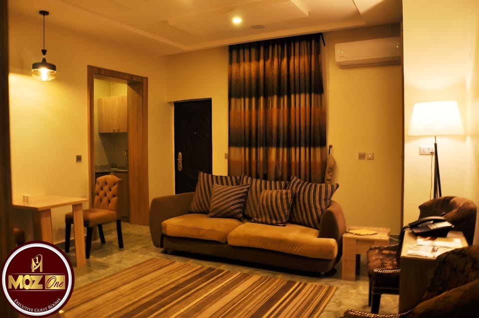 Suite | Free WiFi, bed sheets