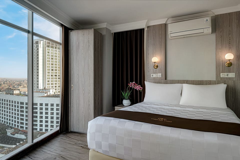 Desk, blackout drapes, free WiFi, bed sheets