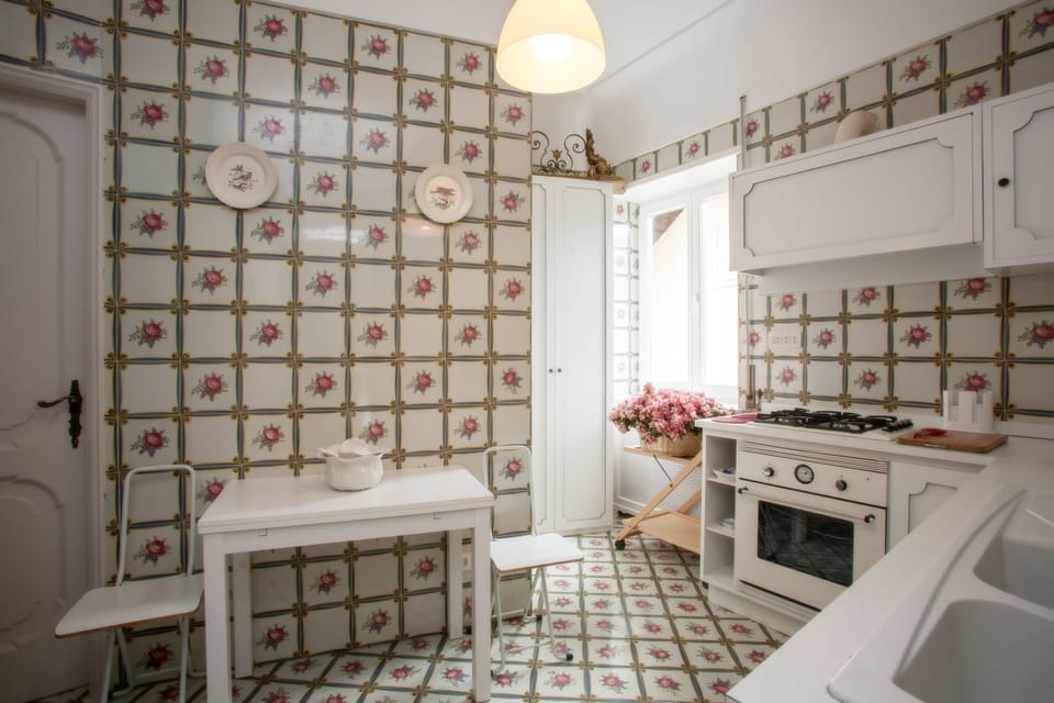 Superior Apartment, 2 Bedrooms, Balcony | Private kitchen