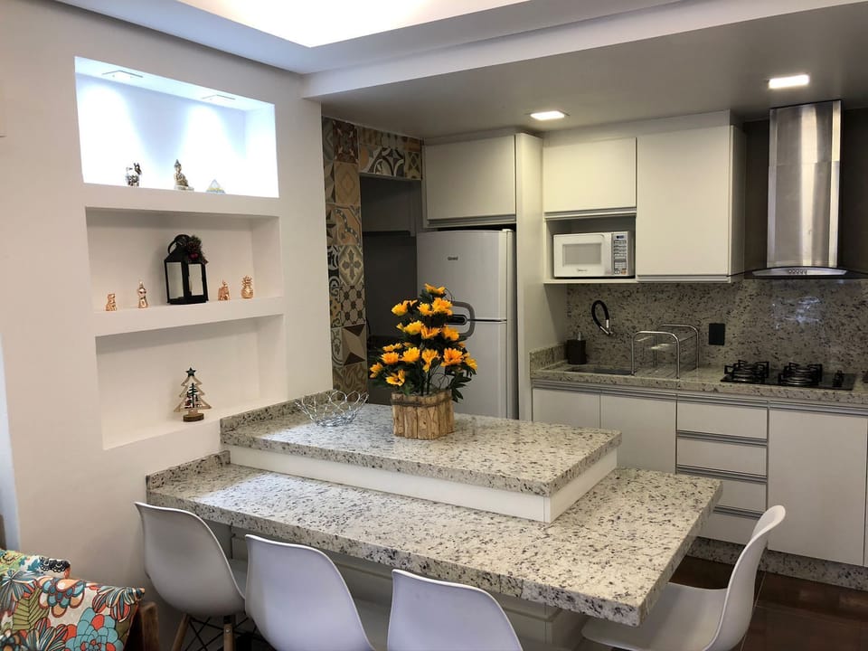 Comfort Apartment, Multiple Beds | Private kitchen | Microwave, toaster, cookware/dishes/utensils