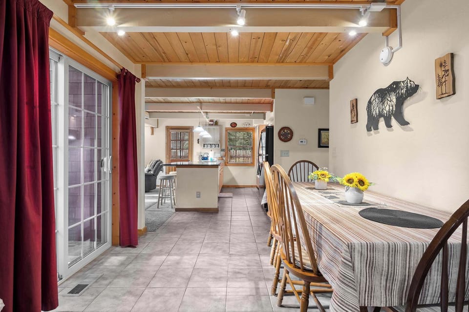 House, Multiple Beds, Patio, Mountain View (Sundance) | Dining