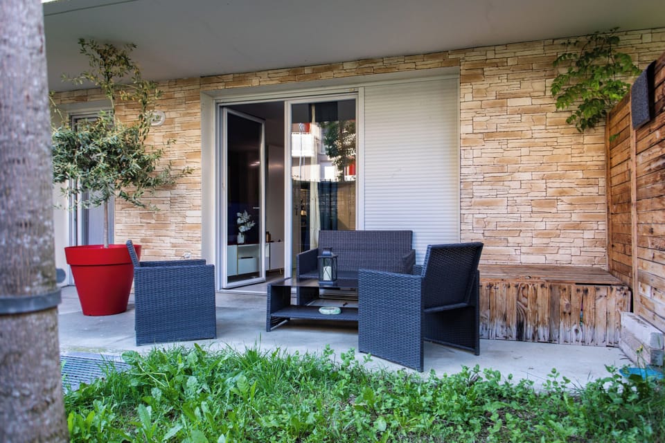 Romantic Apartment | Terrace/patio