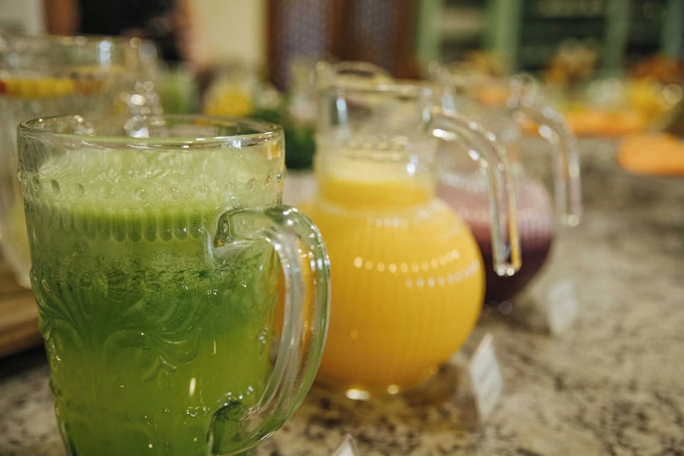 Free daily self-serve breakfast