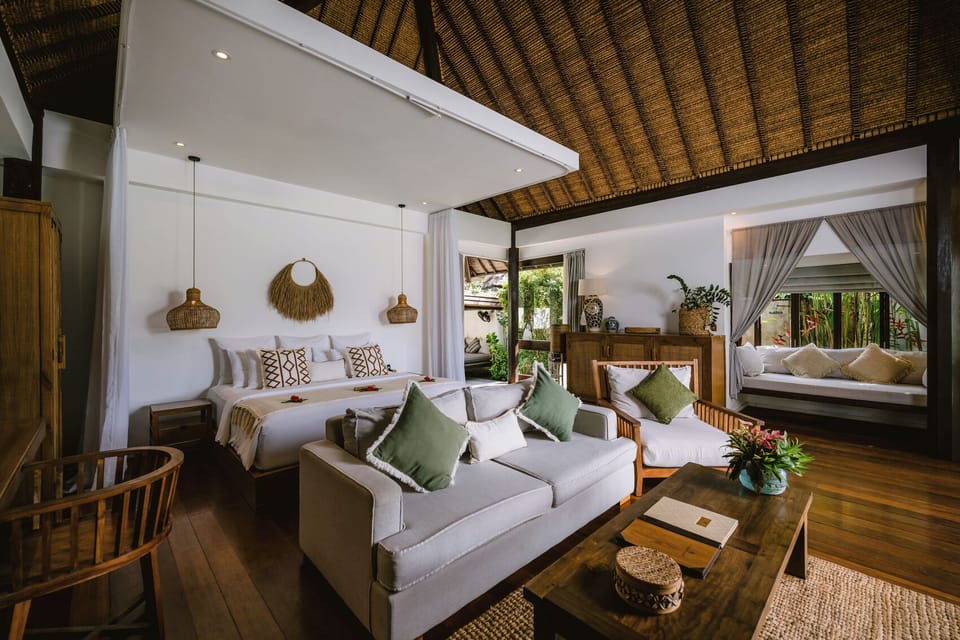Ocean Private Pool Villa | Premium bedding, minibar, in-room safe, cribs (free)