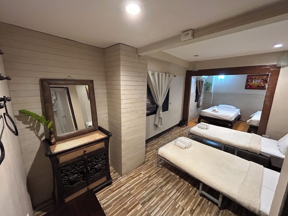Family Room, 1 Bedroom, Private Bathroom, Ground Floor | Living area | 19-inch TV with cable channels