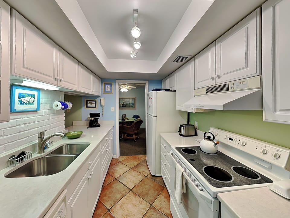 Condo (2 Bedrooms) | Property amenity