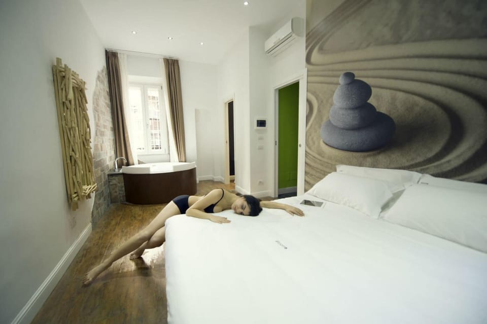 Suite, Jetted Tub | Frette Italian sheets, down comforters, memory foam beds, minibar