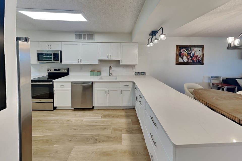 Condo (2 Bedrooms) | Property amenity