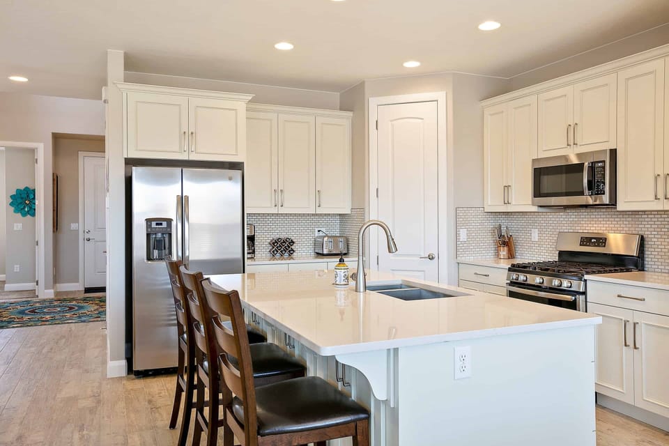 House, Multiple Bedrooms | Private kitchen | Coffee/tea maker, fridge, oven, toaster