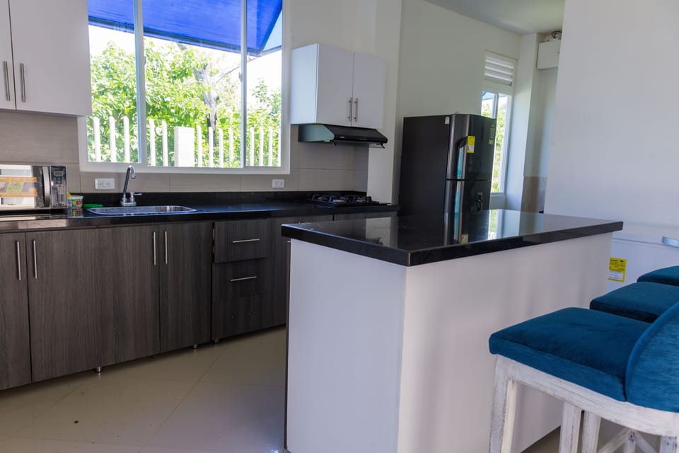 House, 4 Bedrooms, Accessible, Smoking | Interior