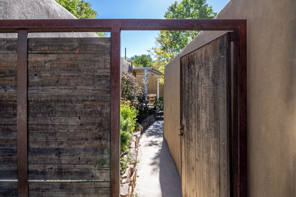 House (1 Bedroom) | Property amenity