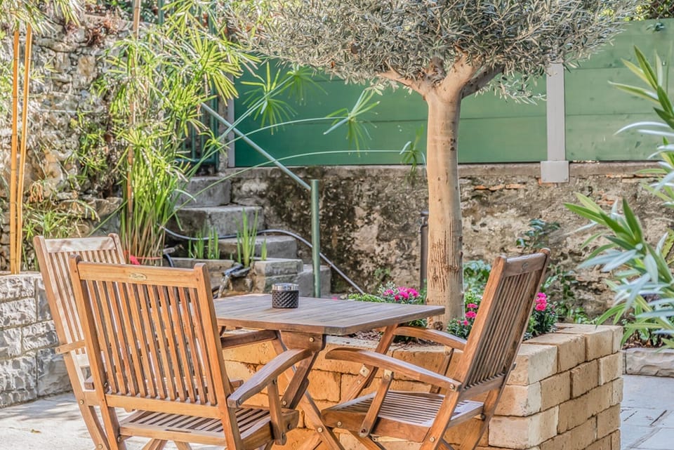 Comfort Apartment | Terrace/patio
