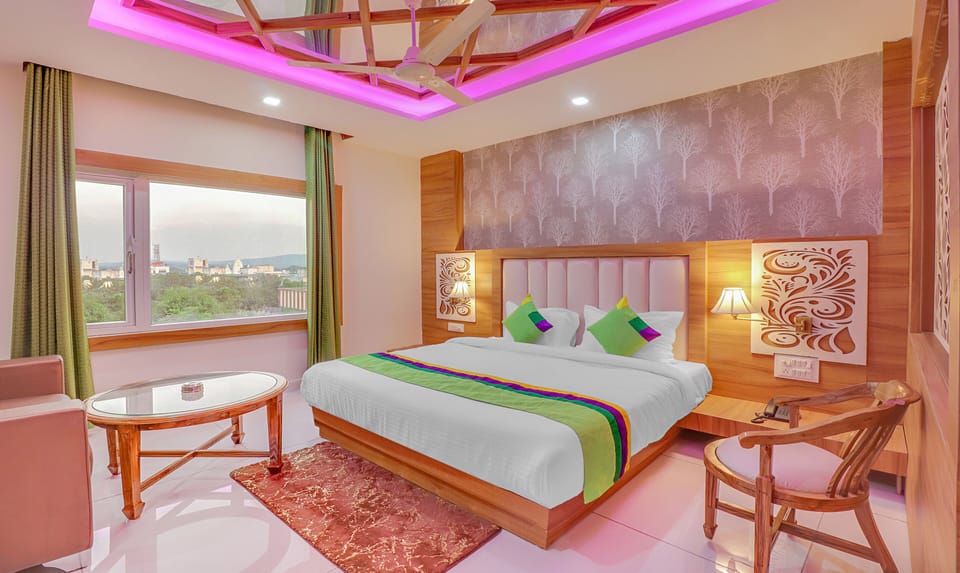 Premium Room with Living room | Individually furnished, desk, iron/ironing board, rollaway beds