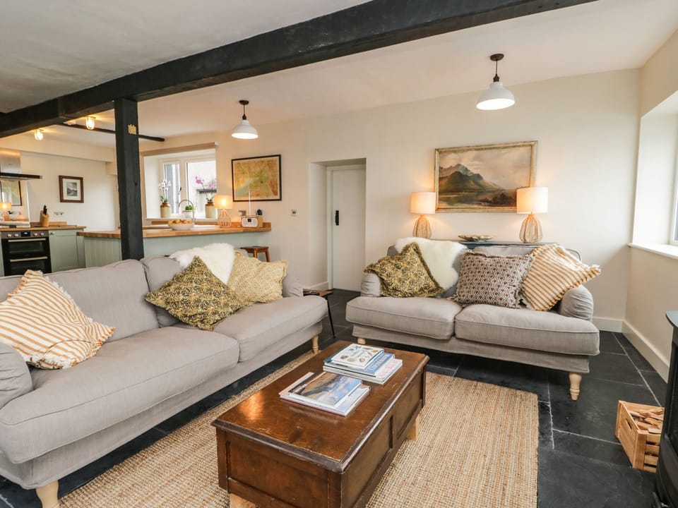 Cottage | Interior