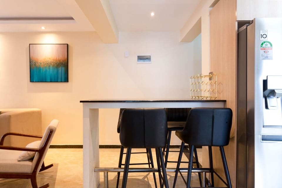 Apartment | Living area | 45-inch Smart TV with digital channels, TV