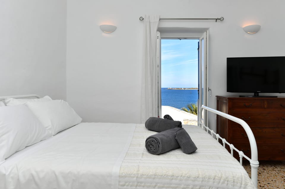 Kastro Traditional House Apartment in Paros