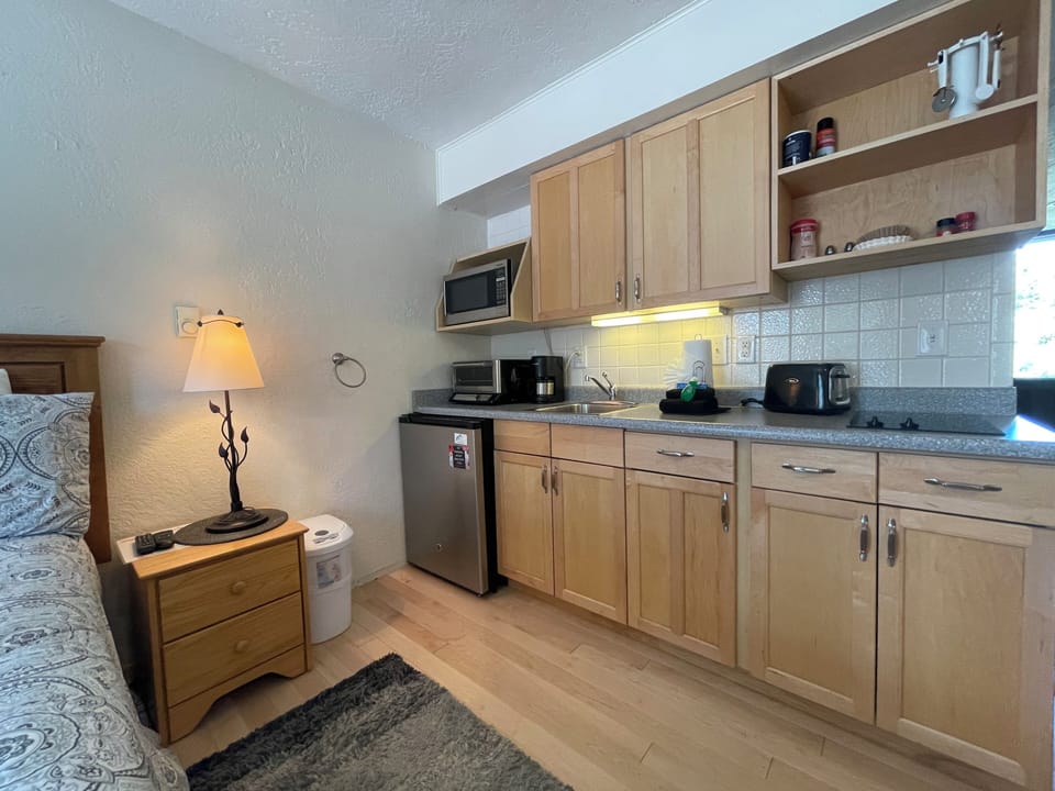 Condo, 1 Queen Bed, Pool Access | Private kitchen | Fridge, microwave, stovetop, coffee/tea maker