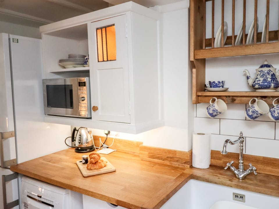 Cottage | Interior