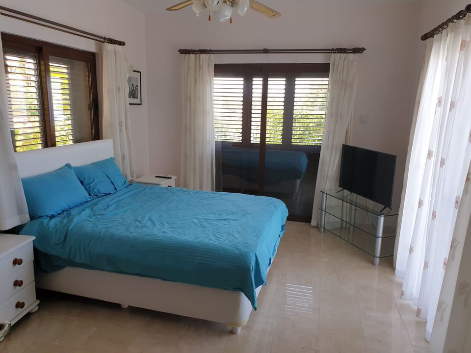 Villa | 4 bedrooms, iron/ironing board, WiFi (free), bed sheets