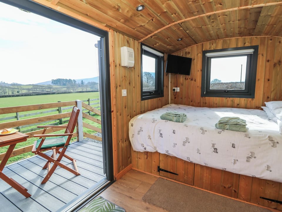 Cottage | 1 bedroom, individually decorated, individually furnished, free WiFi