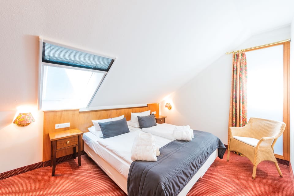 Apartment, 2 Bedrooms | In-room safe, desk, laptop workspace, free WiFi