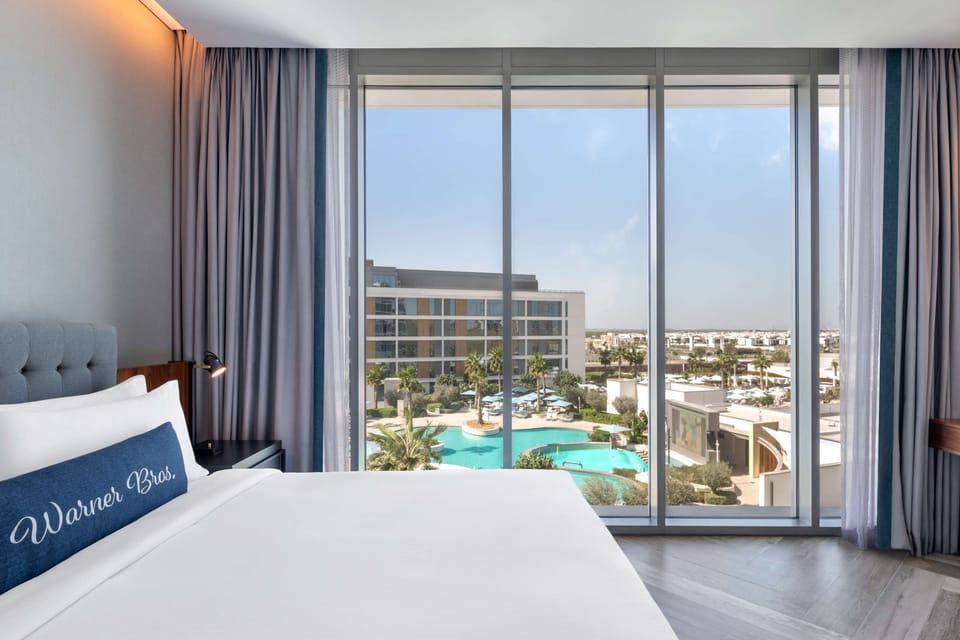 Artist Room, 1 King Bed, Pool View (Theme Park Access) | View from room