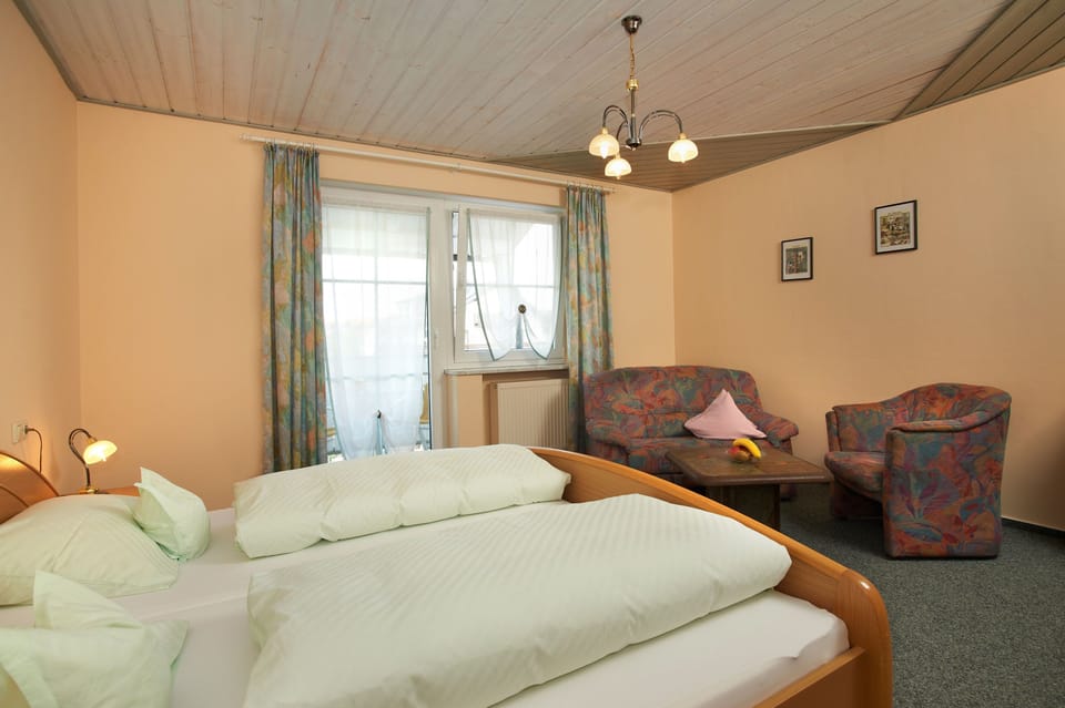 Double Room | In-room safe, free WiFi, bed sheets