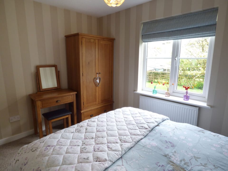 Cottage | 2 bedrooms, individually decorated, individually furnished, free WiFi
