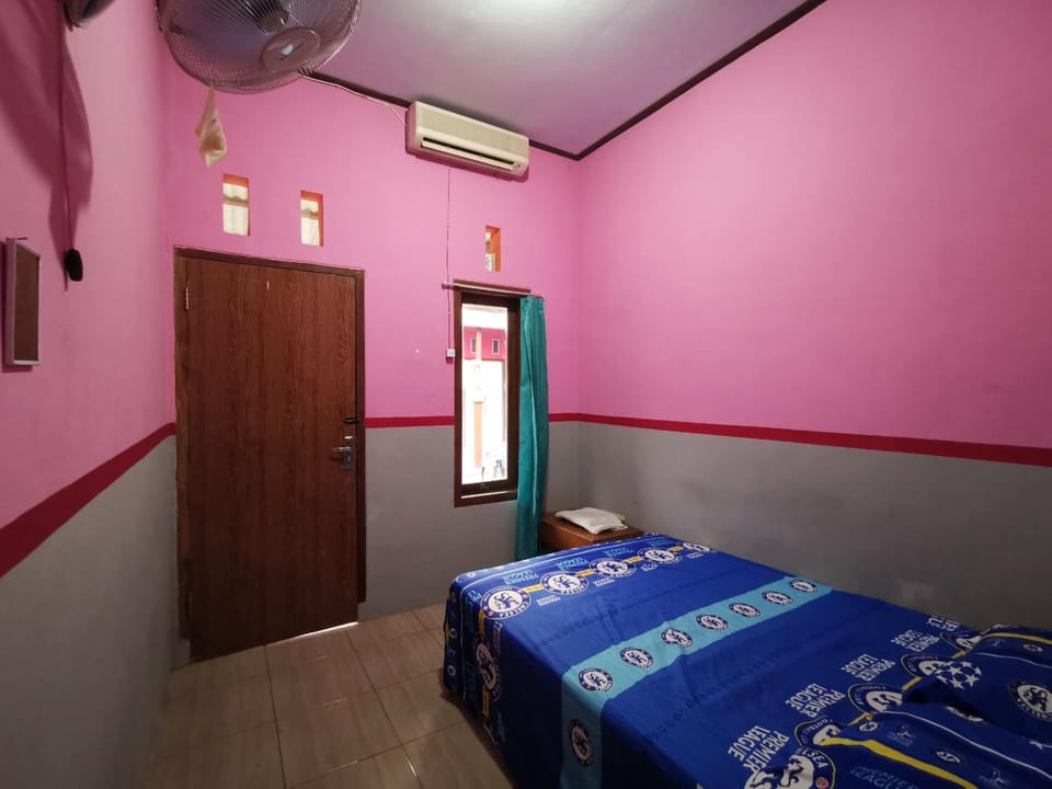 Standard Room, Private Bathroom | Free WiFi