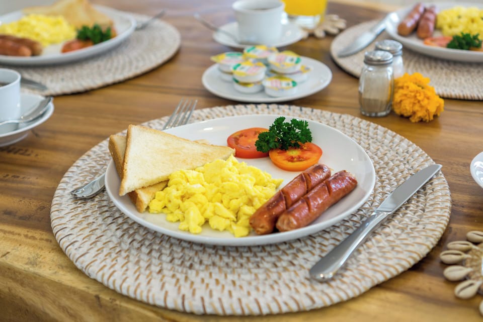 Daily continental breakfast for a fee