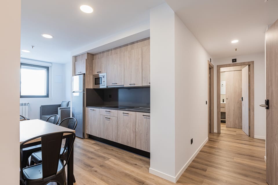 Basic Apartment (4 pax) | In-room dining