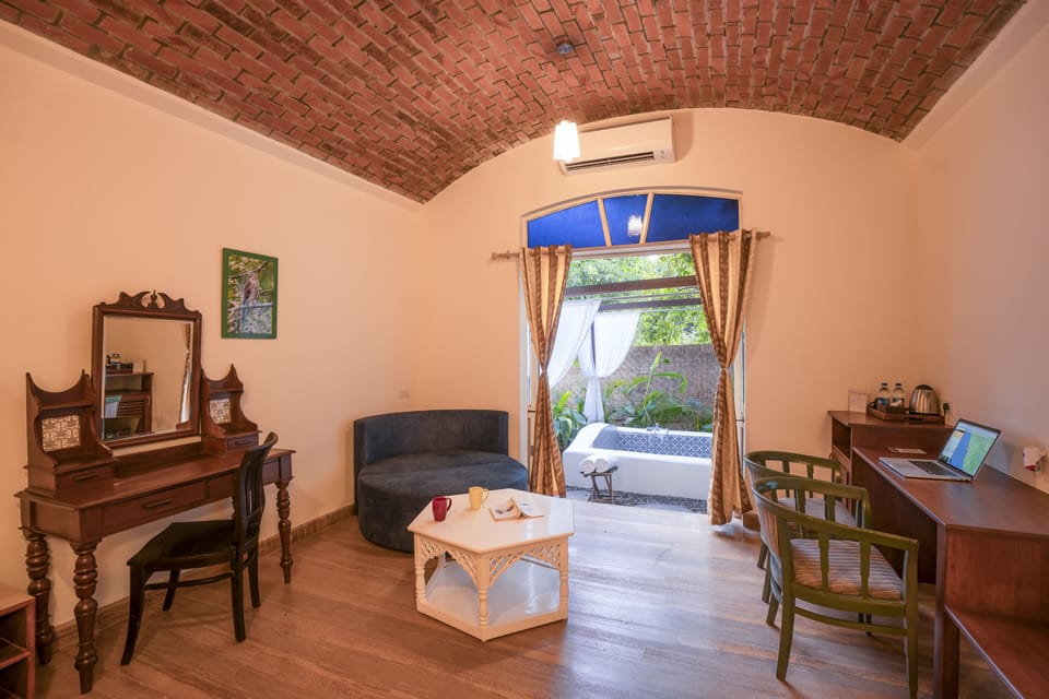 Superior Double Room | Premium bedding, iron/ironing board, free WiFi, bed sheets