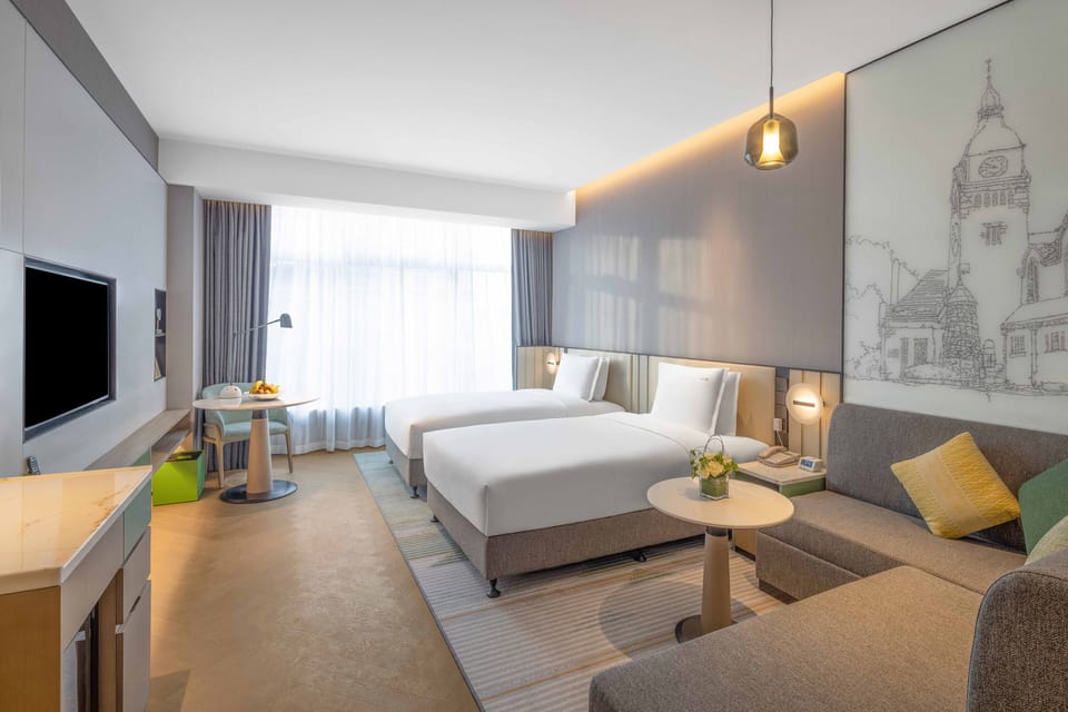 Premium bedding, minibar, in-room safe, desk