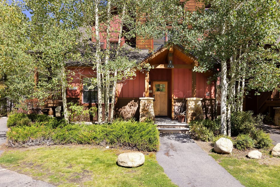 Condo, 2 Bedrooms | Exterior
