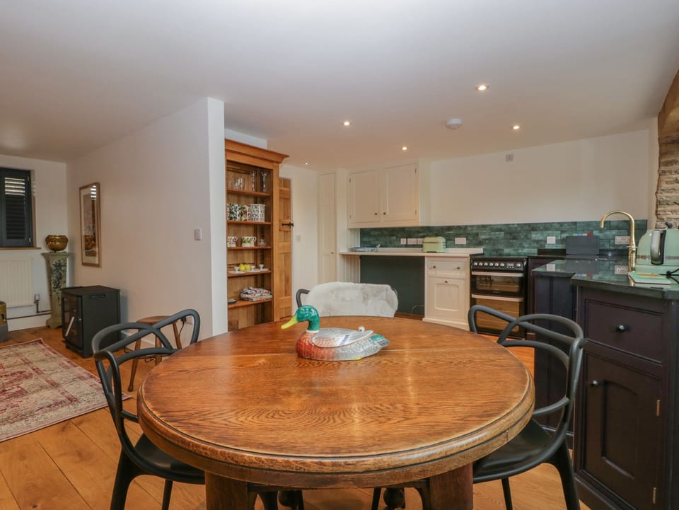 Cottage | Interior