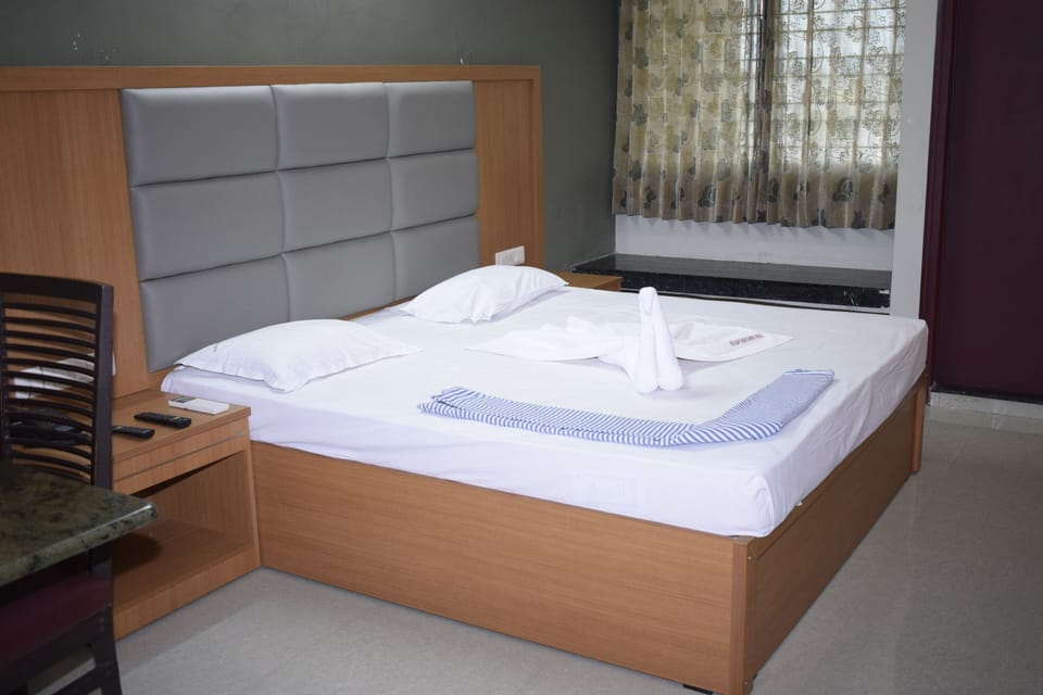 Standard Room (AC) | Free WiFi, bed sheets