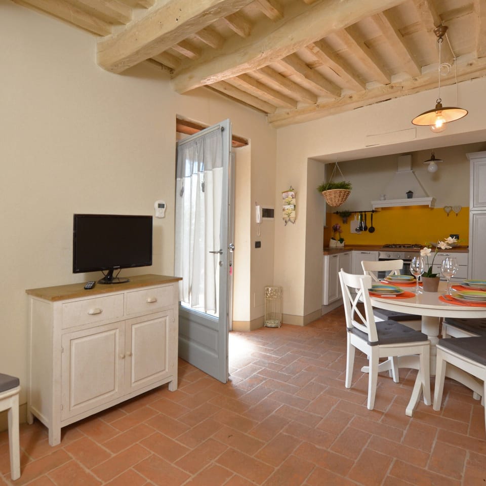 Standard Apartment, 2 Bedrooms, Microwave, Mountainside (Ginepro Grillo) | Living area | TV