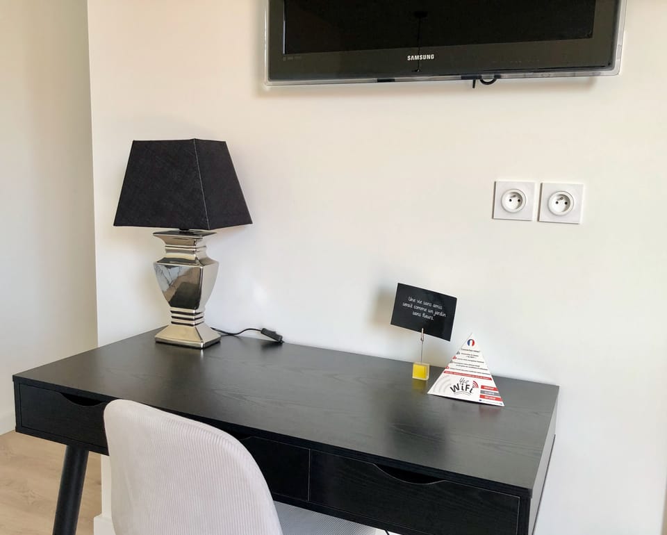 Deluxe Room | Premium bedding, individually decorated, individually furnished, desk