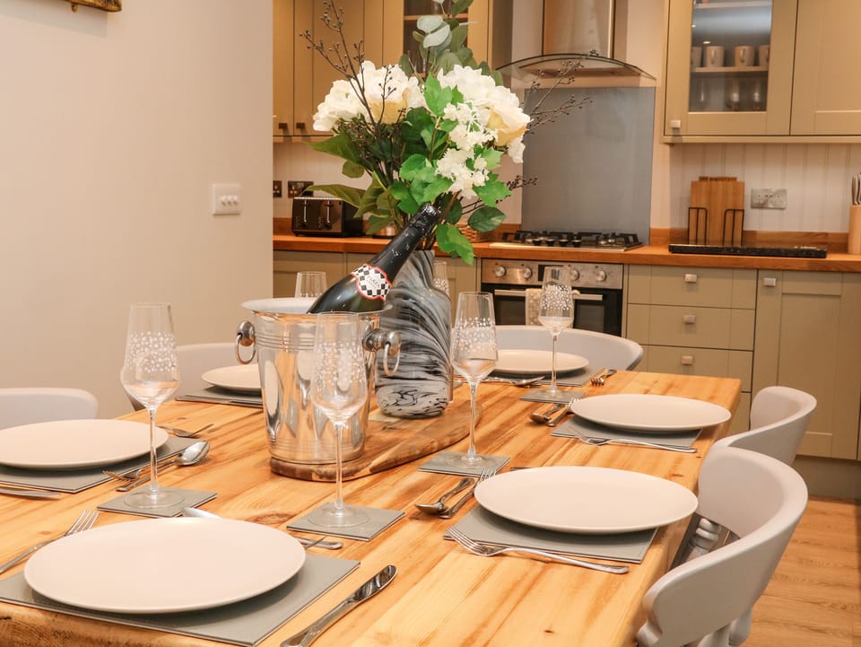 Cottage | Interior