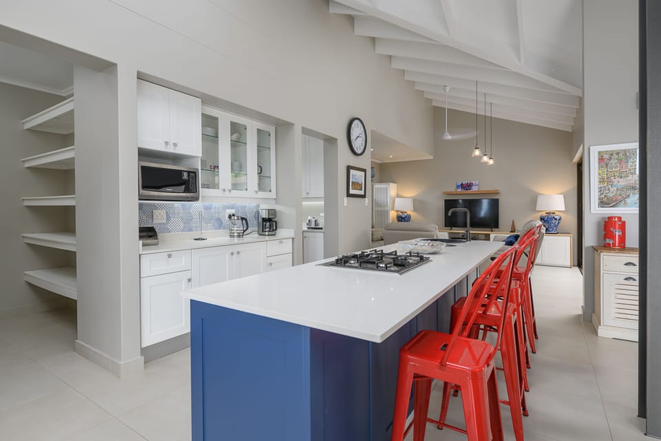 Luxury Villa | Private kitchen | Fridge, electric kettle
