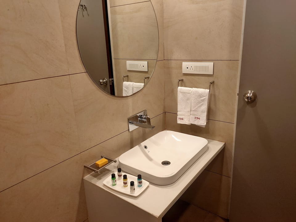 Bathroom sink