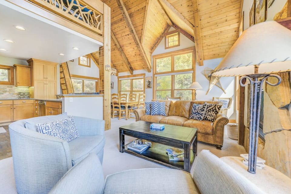 House (3 Bedrooms) | Exterior