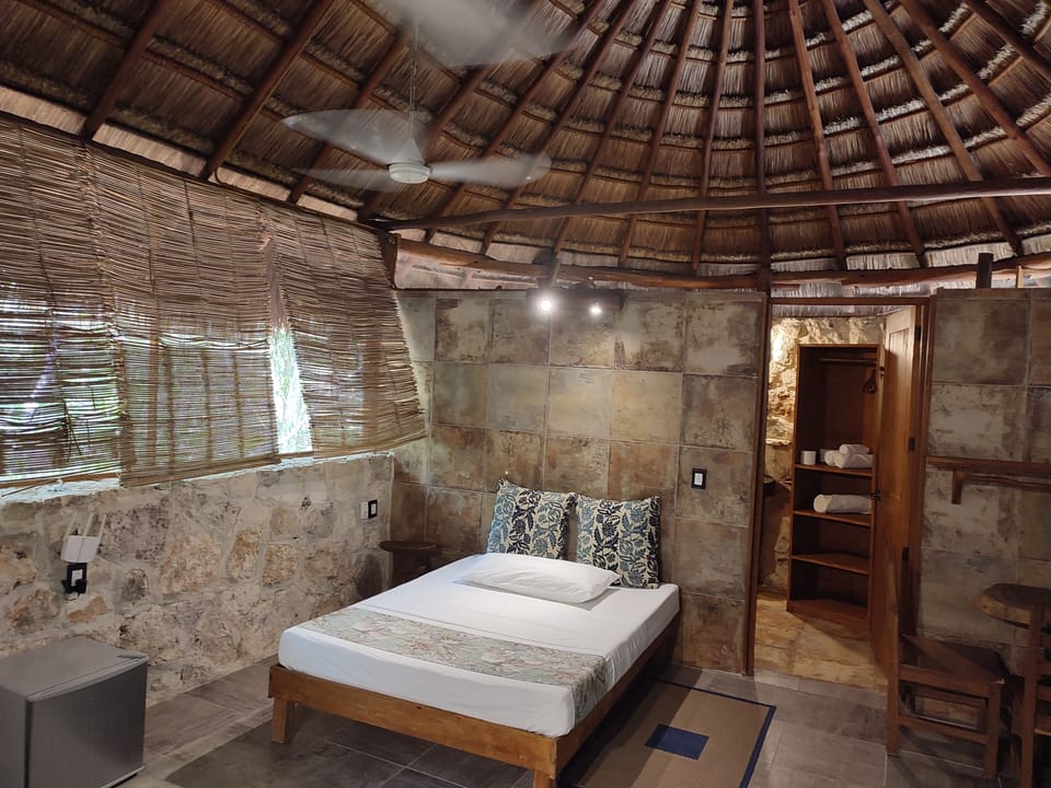 Cabin (Rayo de Sol) | Minibar, laptop workspace, WiFi (free), individually decorated