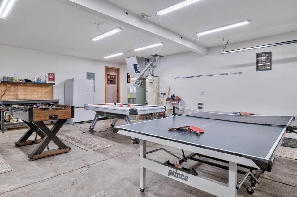 House, Multiple Beds (Lassen - Unit 3) | Game room
