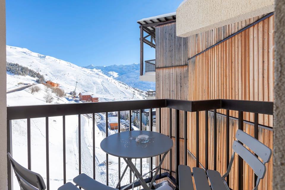 Apartment, Ensuite (Vue sur Montagne -App 617) | Balcony view