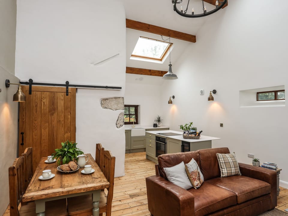 Cottage | Interior